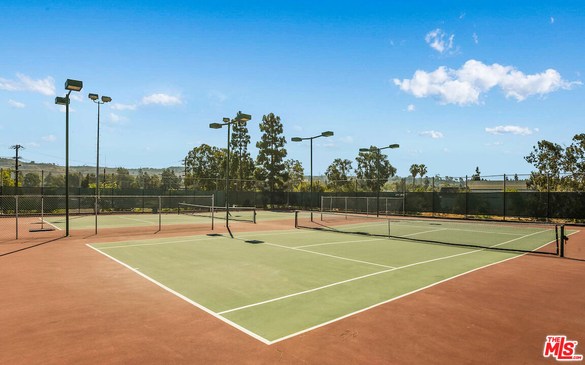 4900 Overland Ave Unit: 140