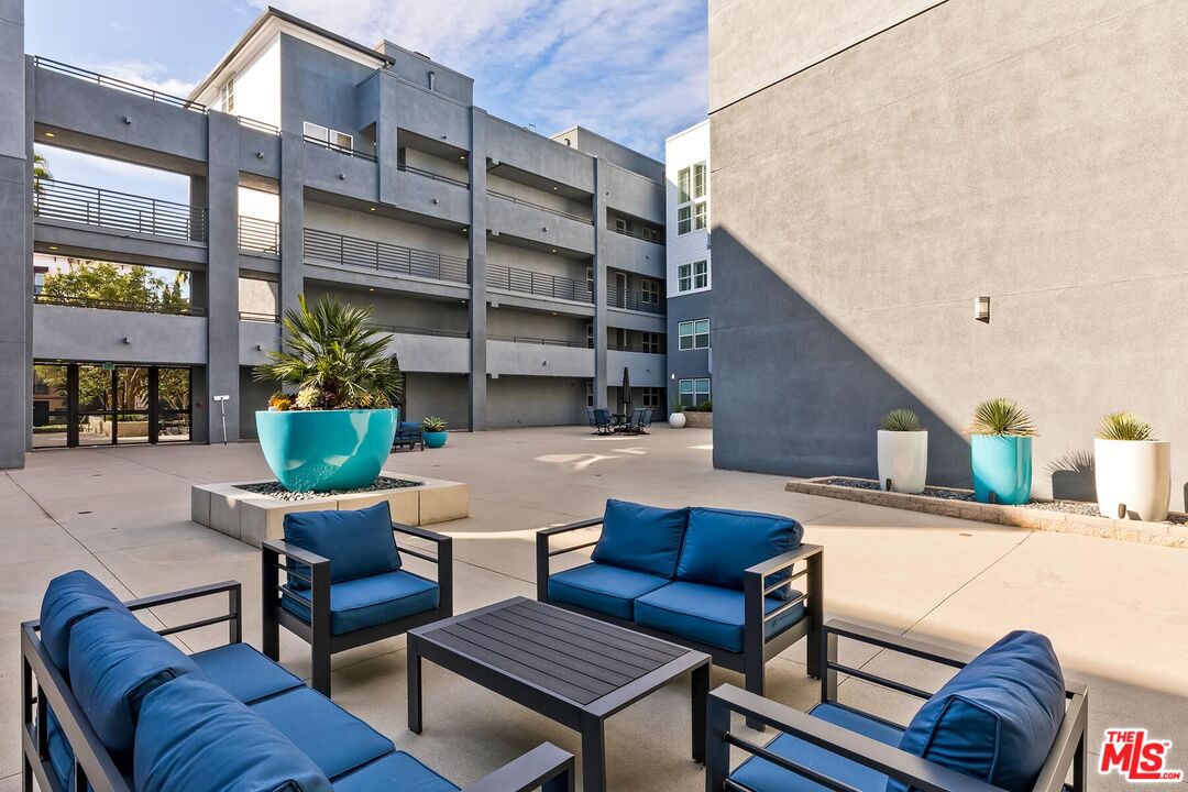 7100 Playa Vista Dr Unit: 421