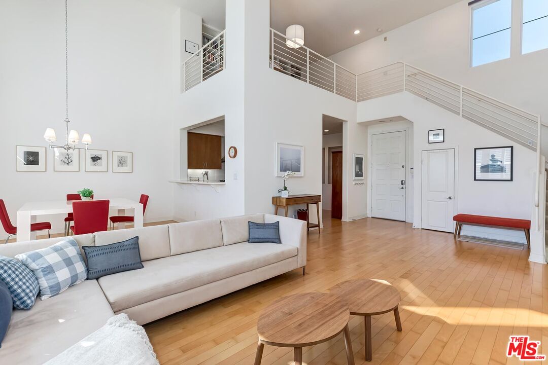 7100 Playa Vista Dr Unit: 421