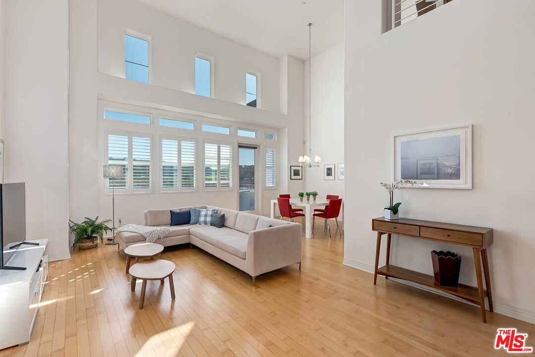 7100 Playa Vista Dr Unit: 421