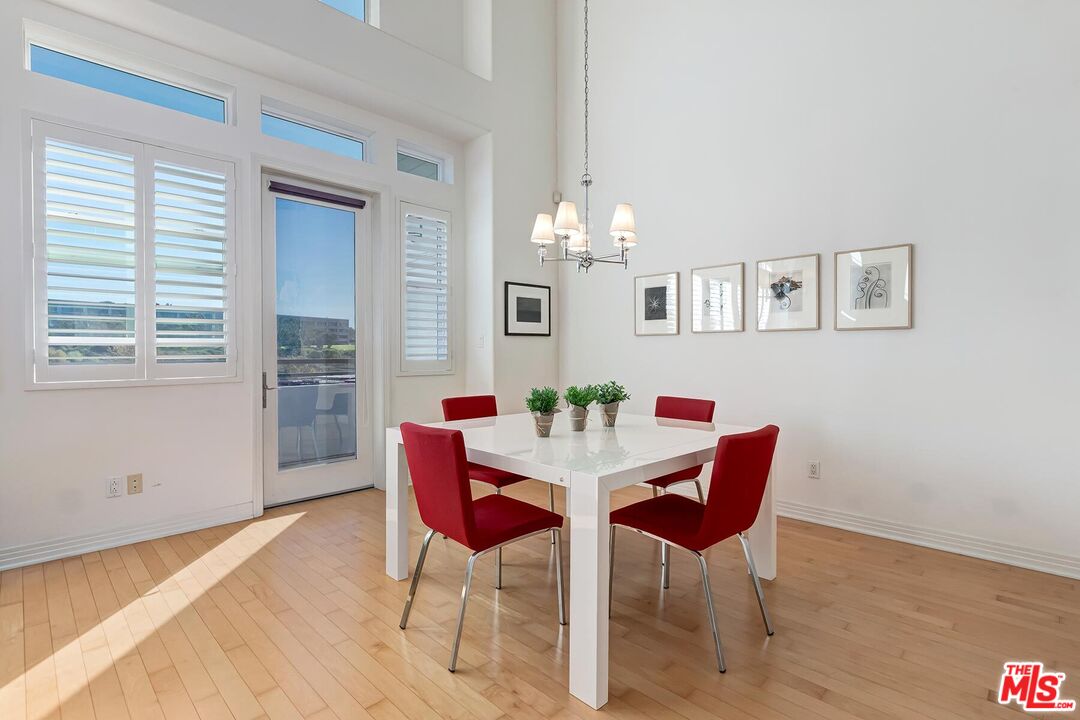 7100 Playa Vista Dr Unit: 421