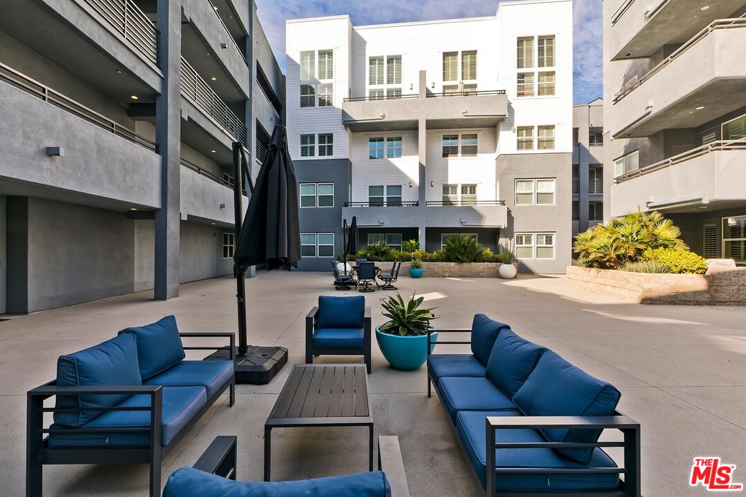 7100 Playa Vista Dr Unit: 421