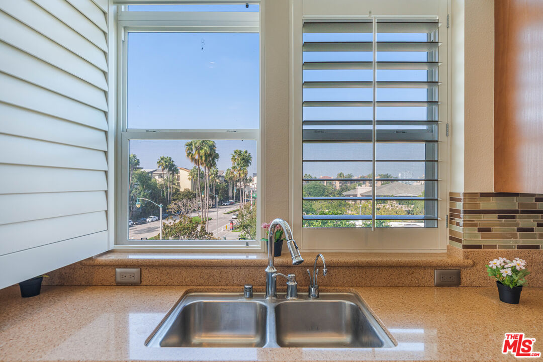 7100 Playa Vista Dr Unit: 404