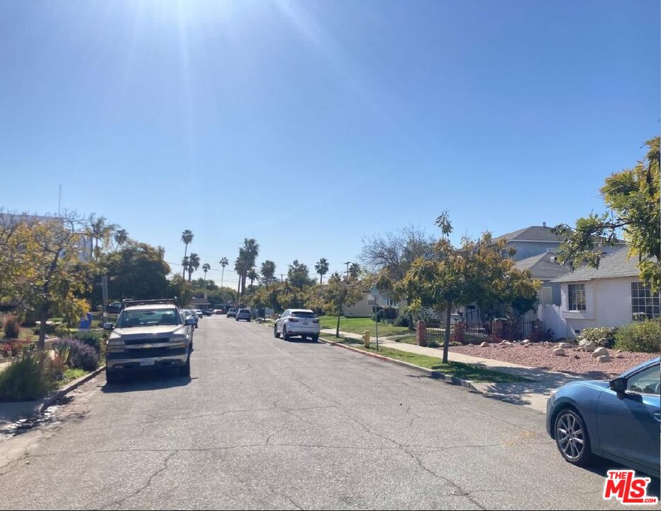 3845 Westwood Blvd Unit: 1