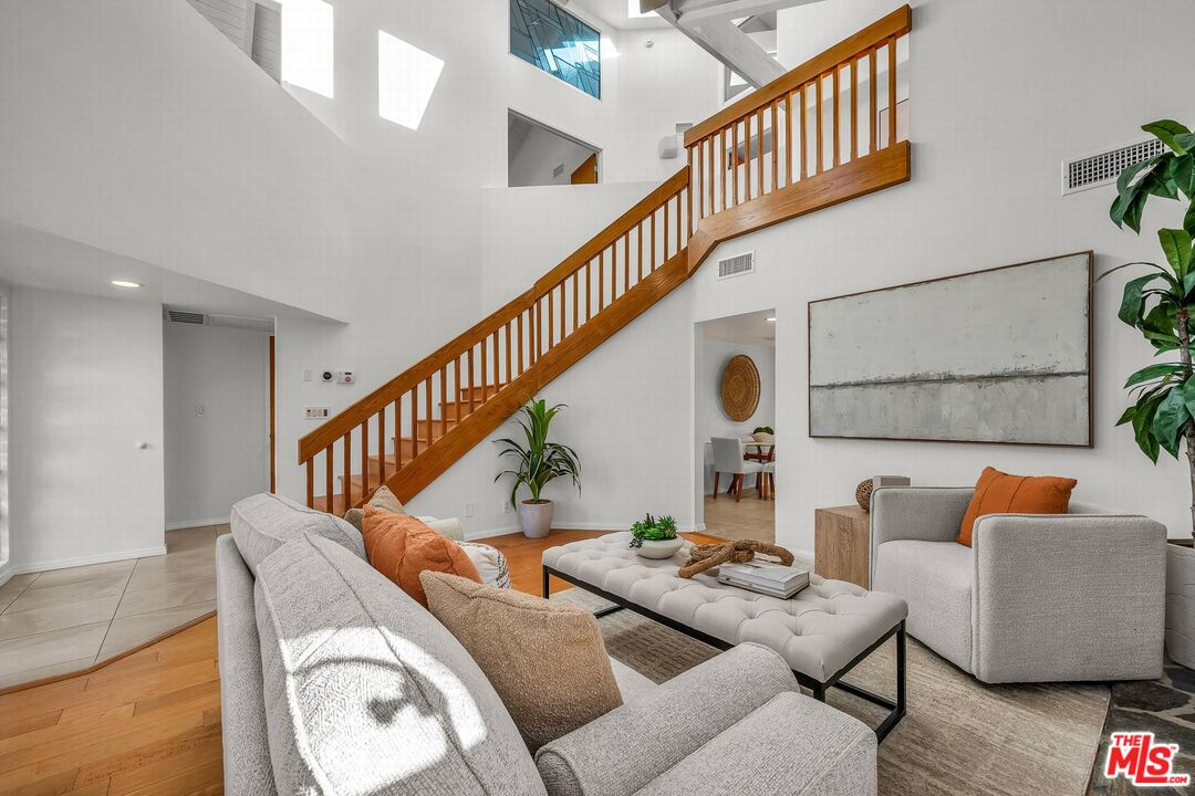 2016 Ashland Ave