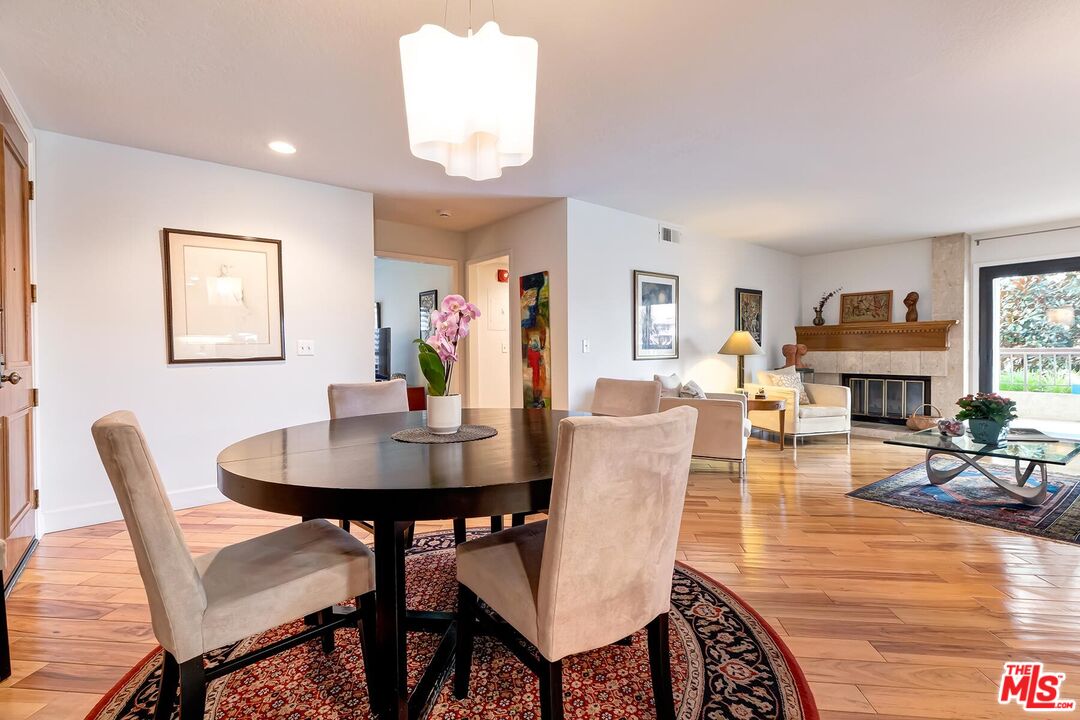 8515 Falmouth Ave Unit: 206