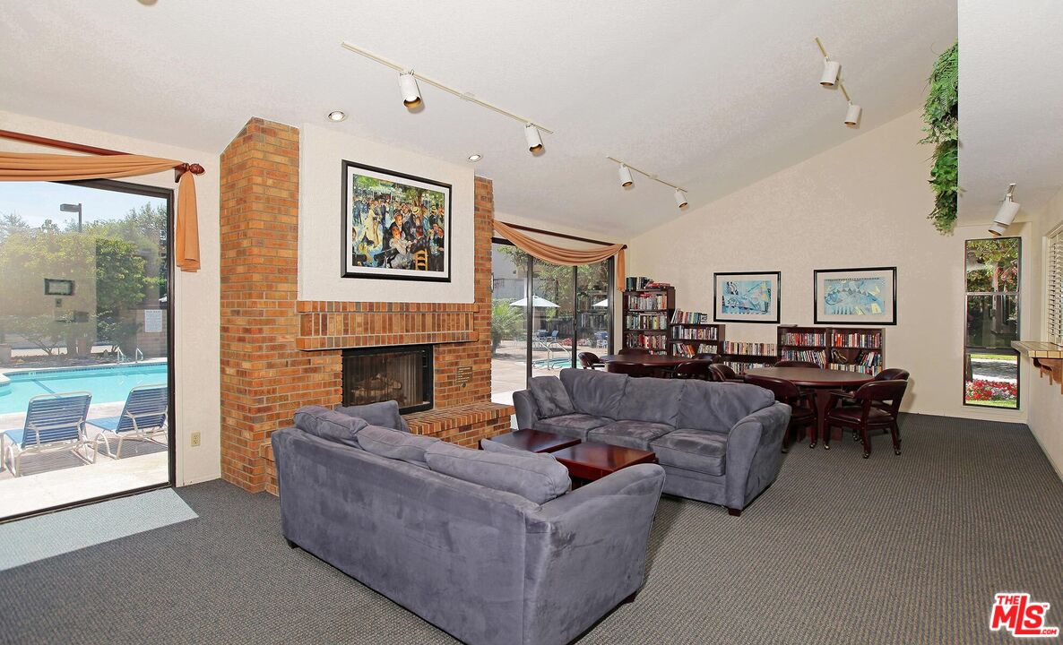 8515 Falmouth Ave Unit: 206