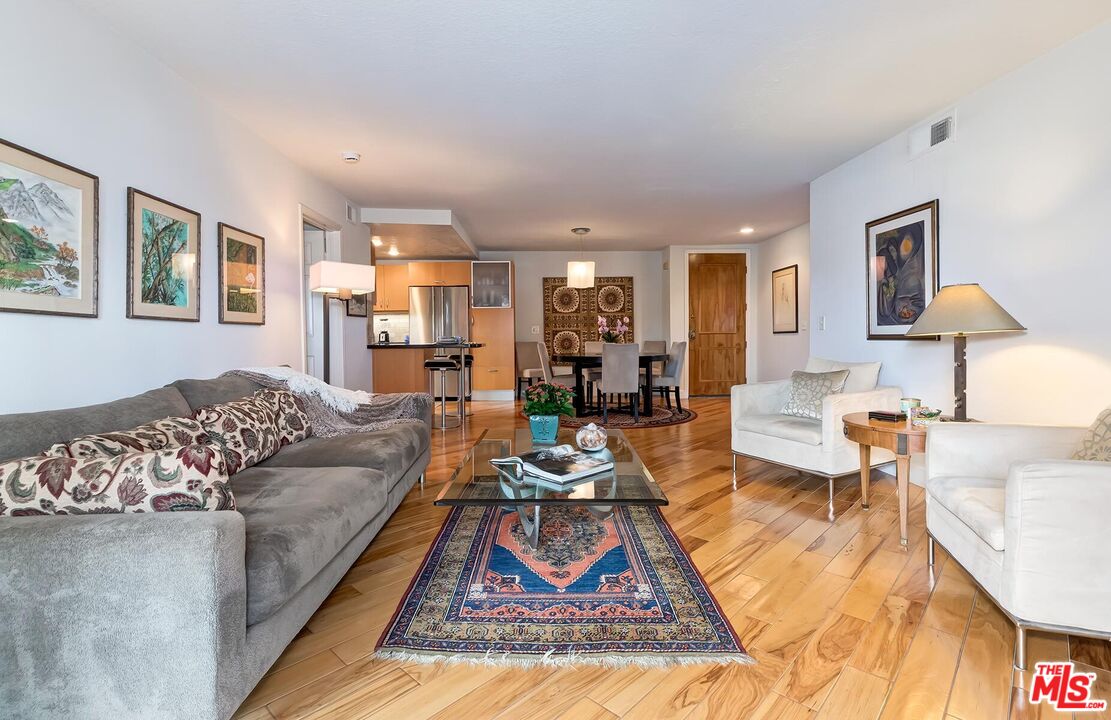 8515 Falmouth Ave Unit: 206