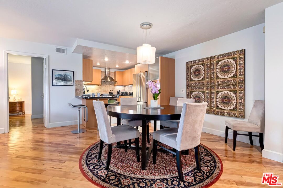 8515 Falmouth Ave Unit: 206