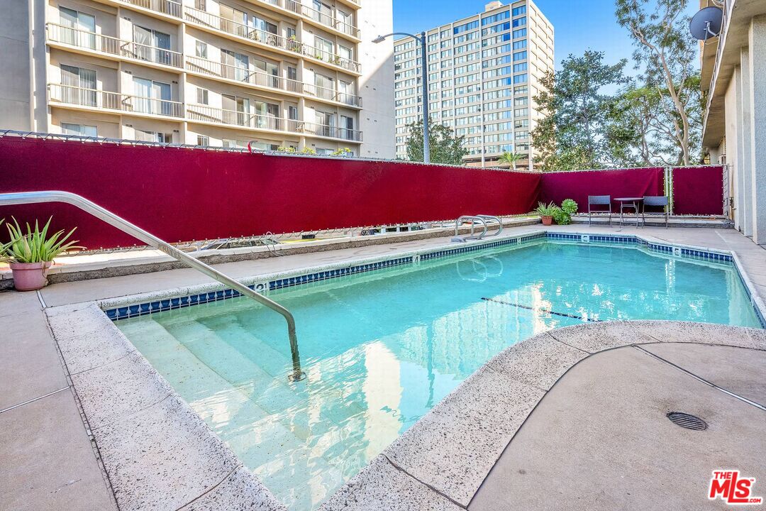 10751 Wilshire Blvd Unit: 909