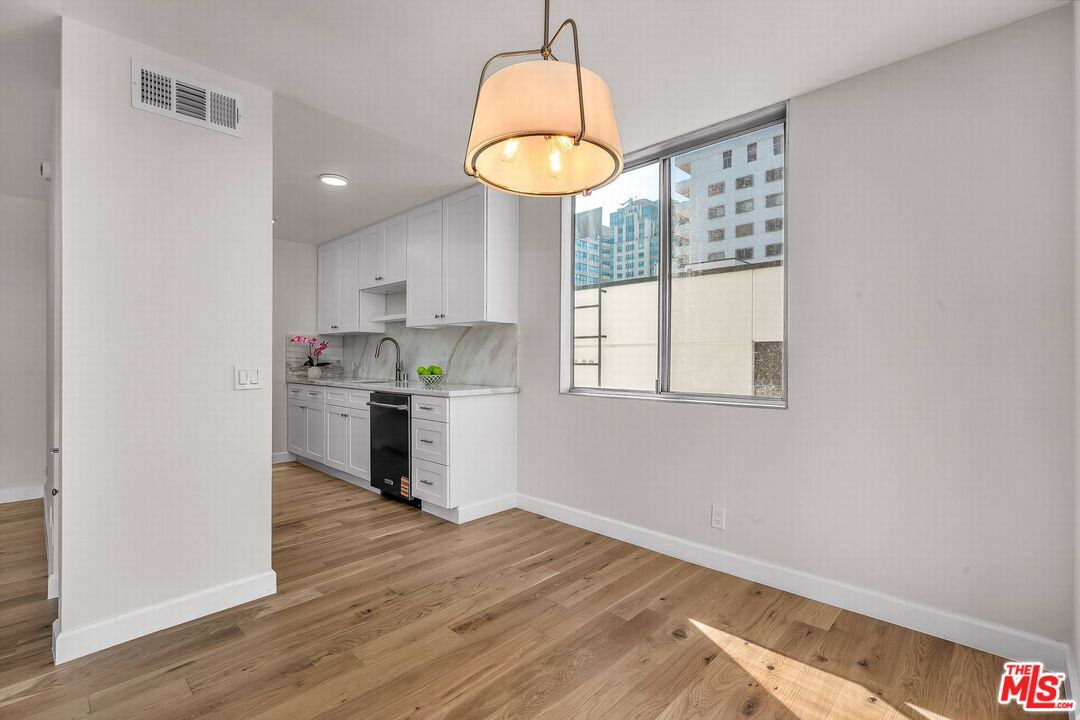 10751 Wilshire Blvd Unit: 909