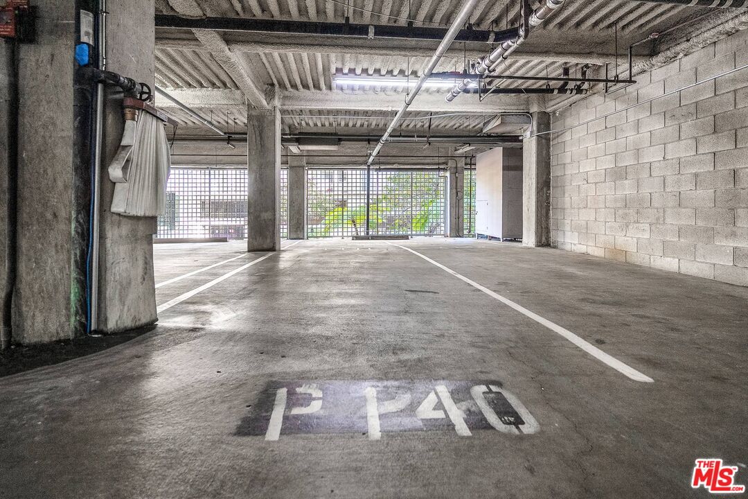 10751 Wilshire Blvd Unit: 909