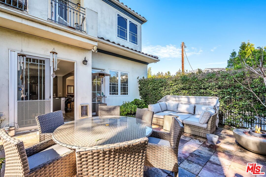 928 Harbor Crossing Ln