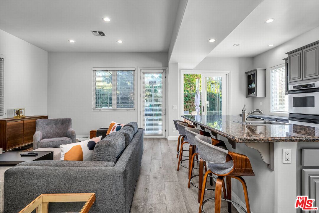 928 Harbor Crossing Ln