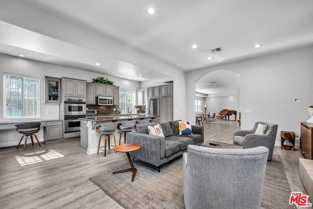 928 Harbor Crossing Ln