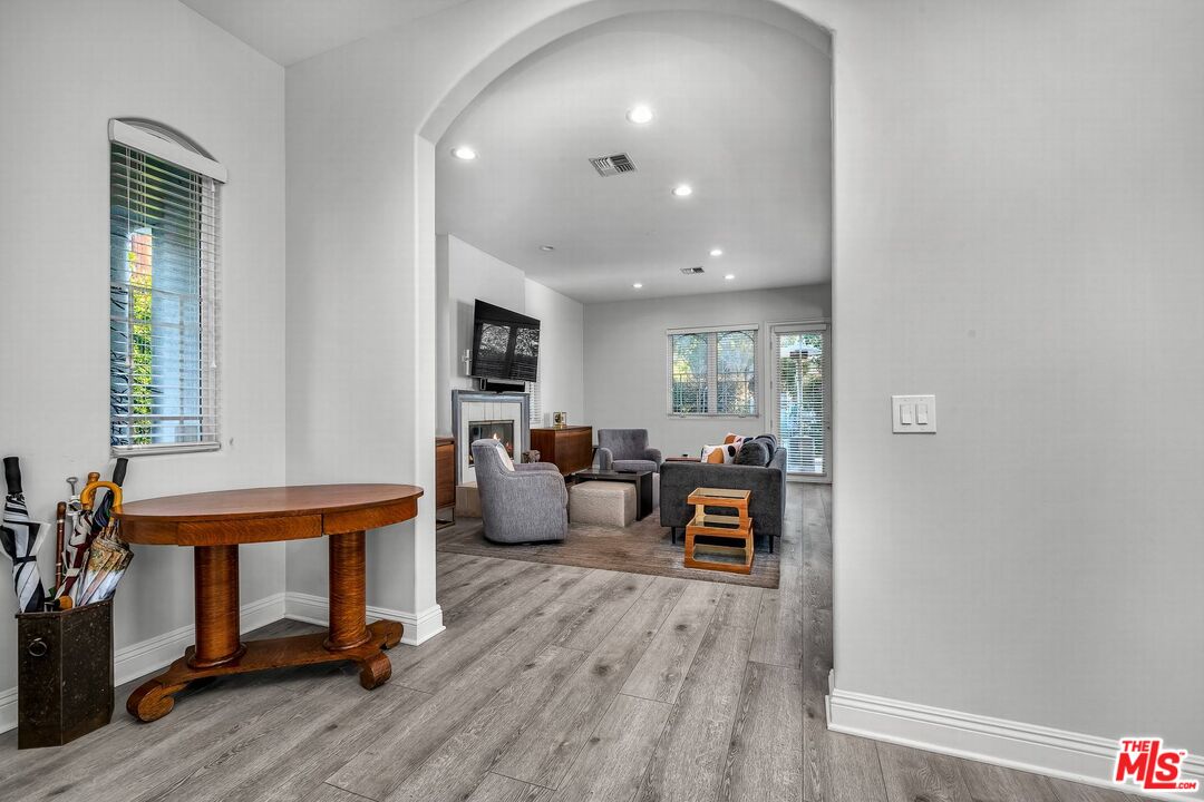 928 Harbor Crossing Ln