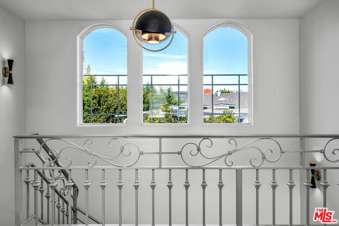 928 Harbor Crossing Ln