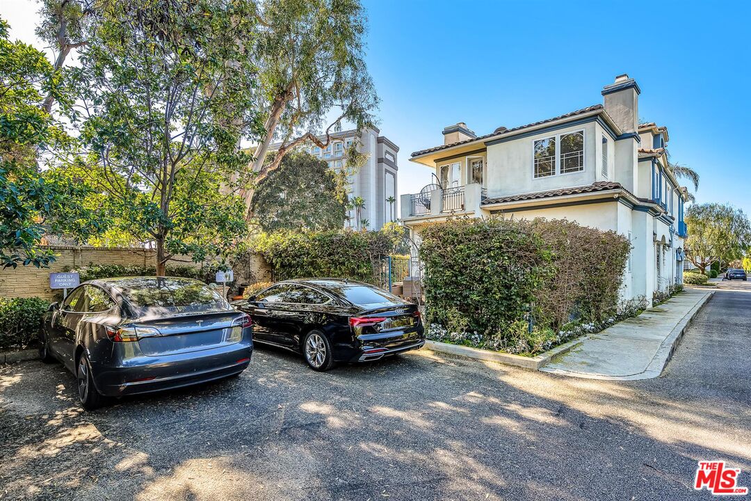 928 Harbor Crossing Ln