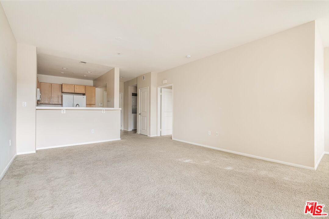 6400 Crescent Park Unit: 305