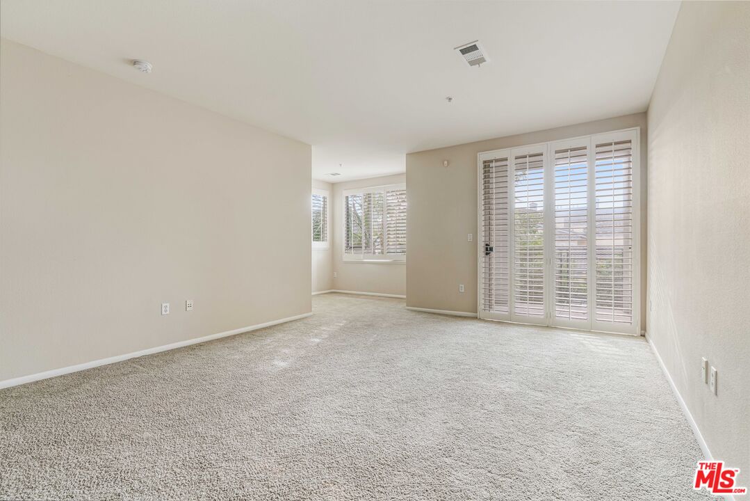 6400 Crescent Park Unit: 305