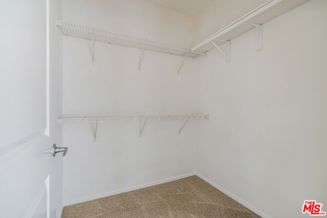 6400 Crescent Park Unit: 305