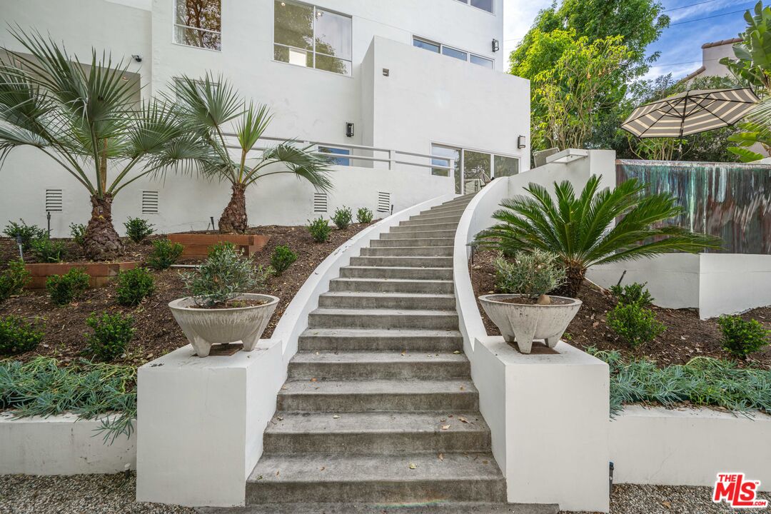 6969 Woodrow Wilson Dr