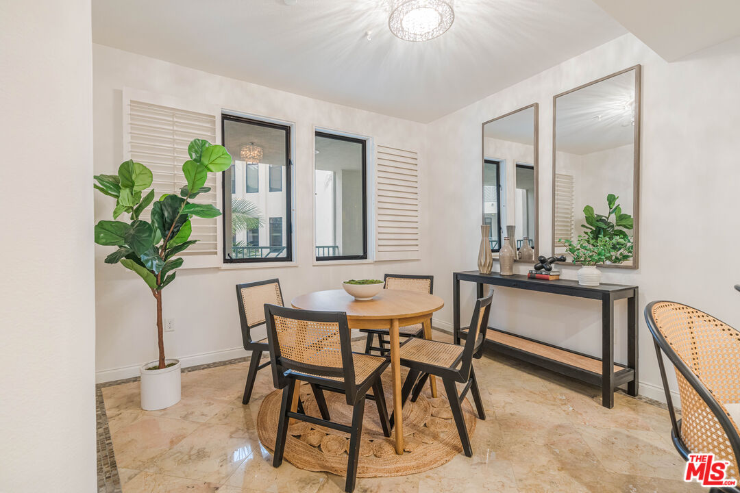 5625 W Crescent Park Unit: 335