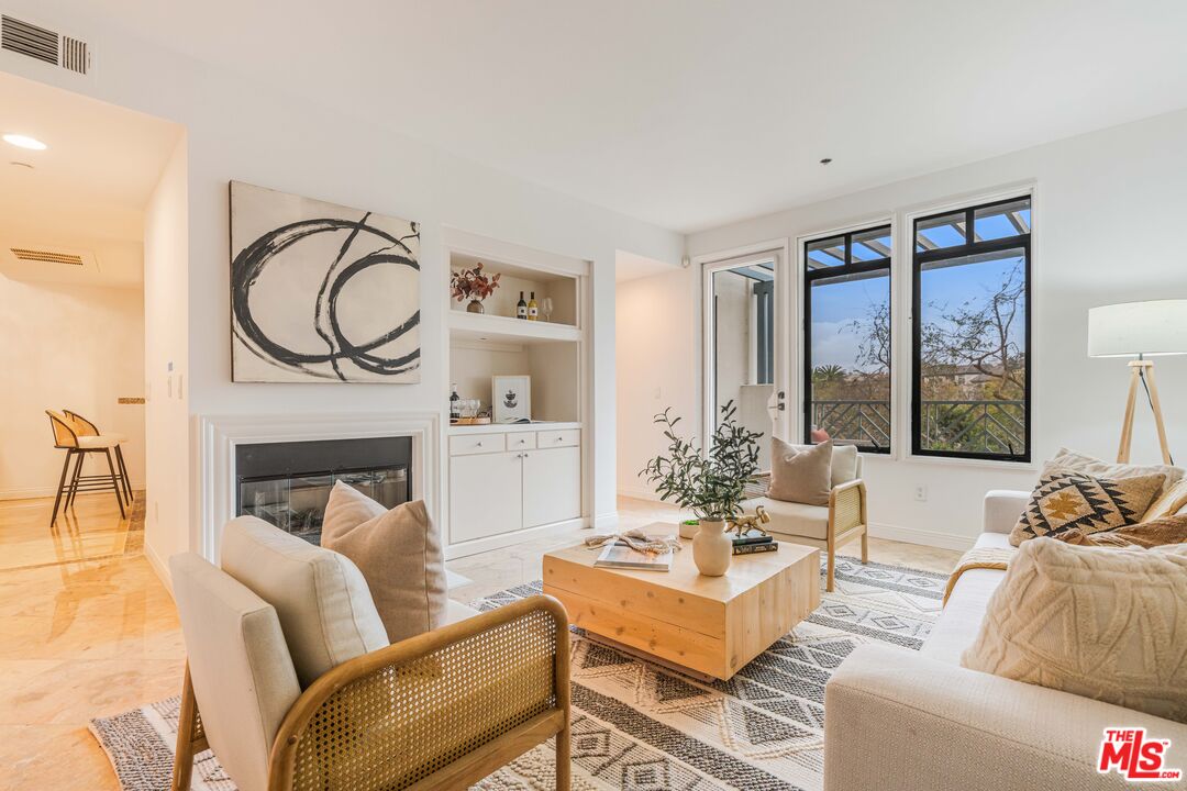 5625 W Crescent Park Unit: 335