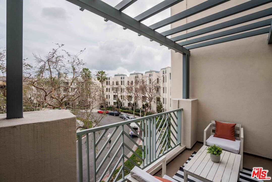 5625 W Crescent Park Unit: 335