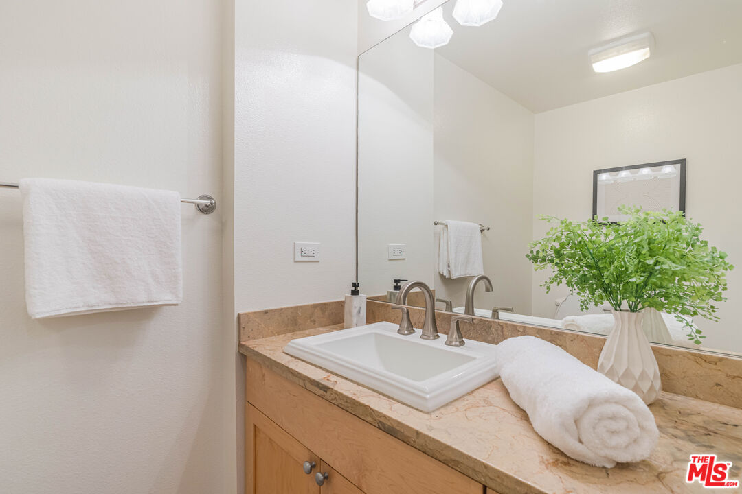 5625 W Crescent Park Unit: 335