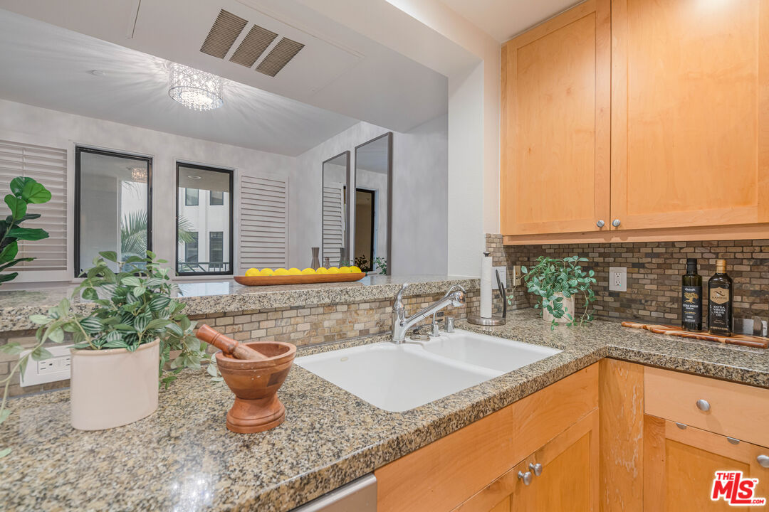 5625 W Crescent Park Unit: 335