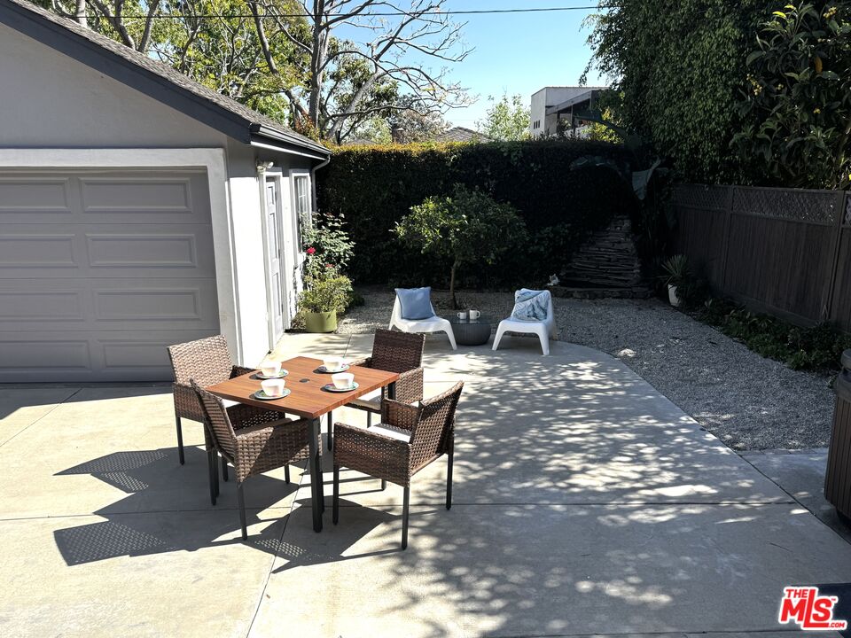 10824 Westminster Ave