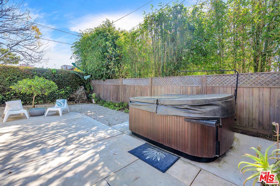 10824 Westminster Ave