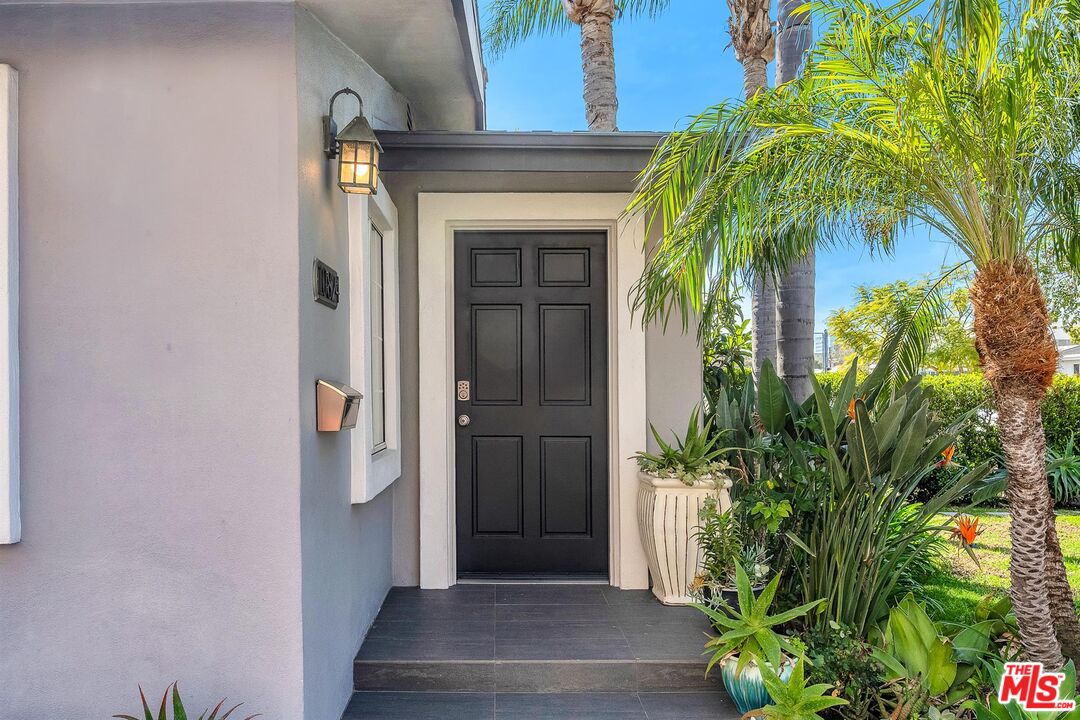 10824 Westminster Ave