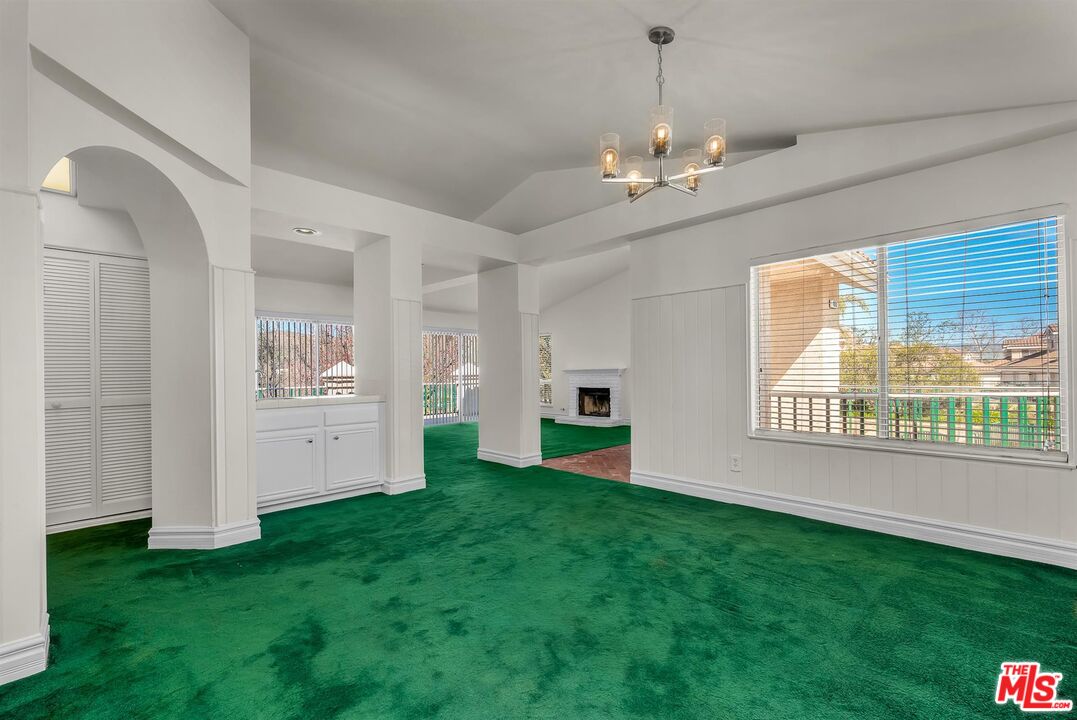 455 Kennerick Ln