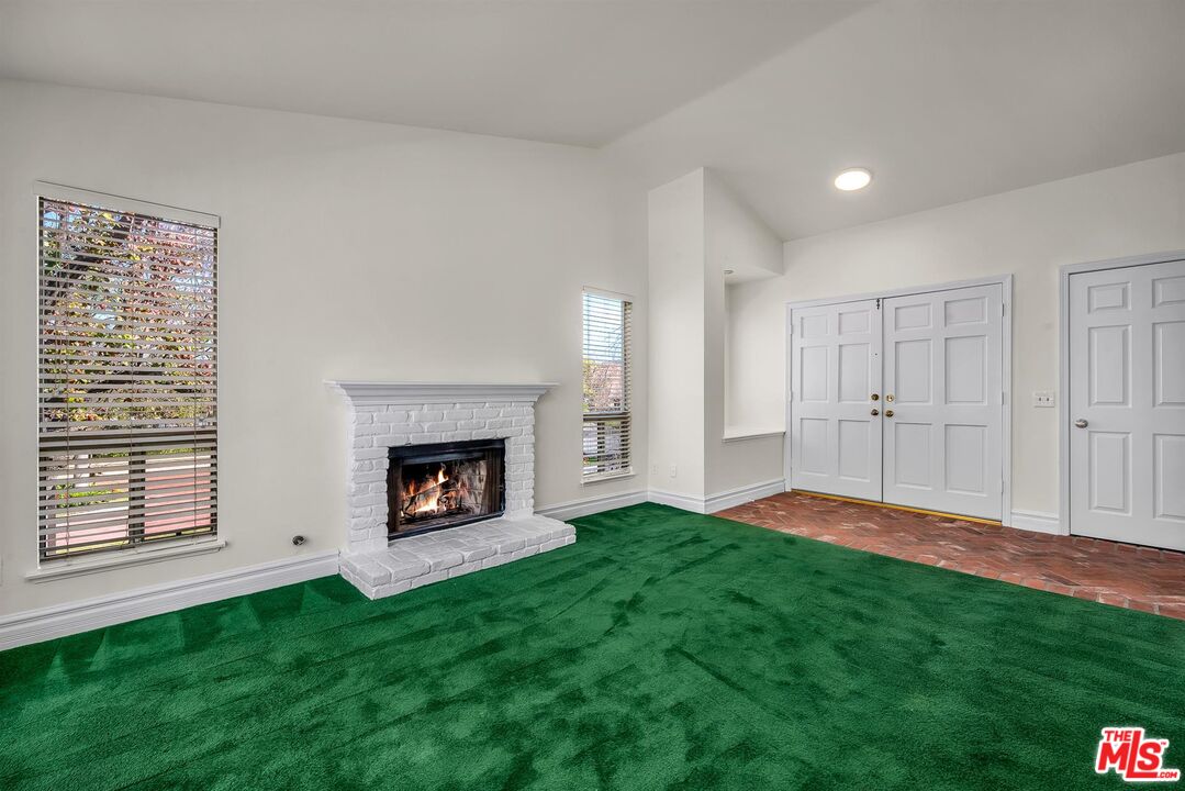 455 Kennerick Ln