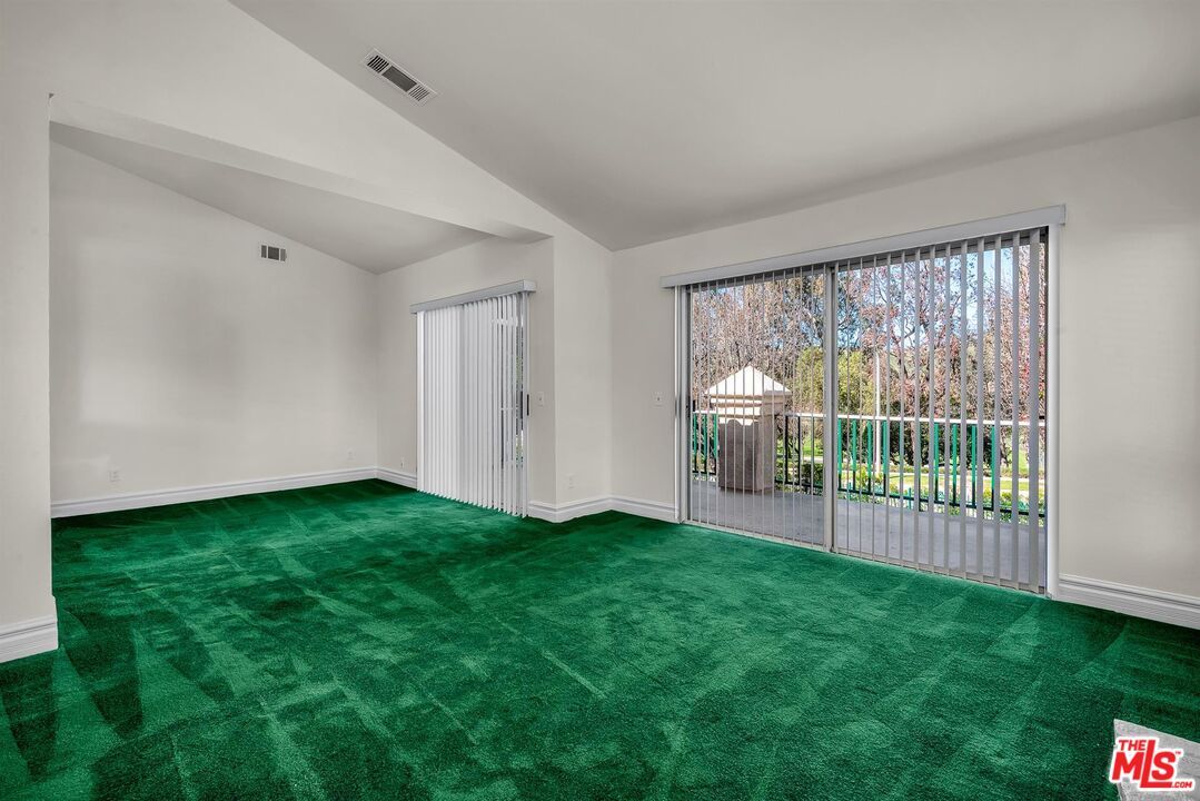 455 Kennerick Ln