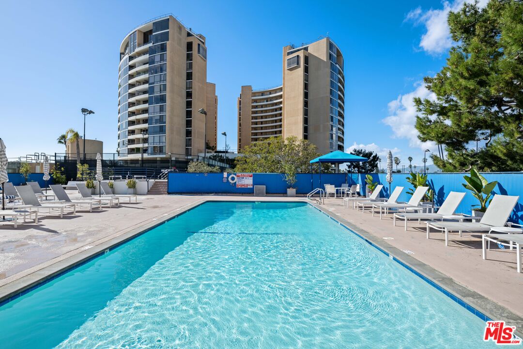 4316 Marina City Dr Unit: 1033