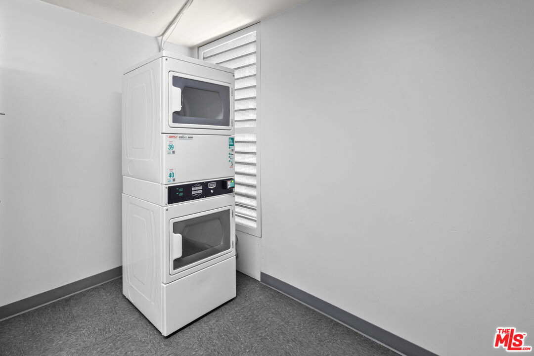 4316 Marina City Dr Unit: 1033