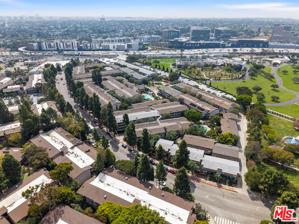 6605 Green Valley Cir Unit: 109