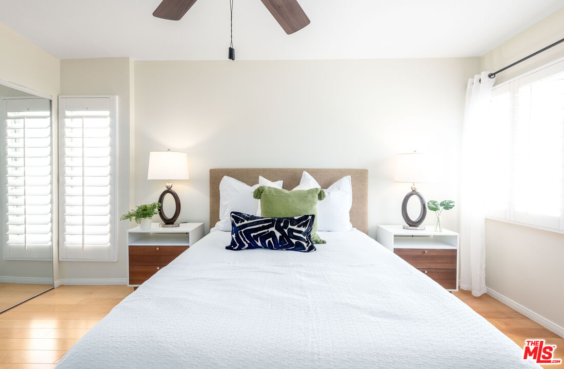 6050 Canterbury DR Unit: E317