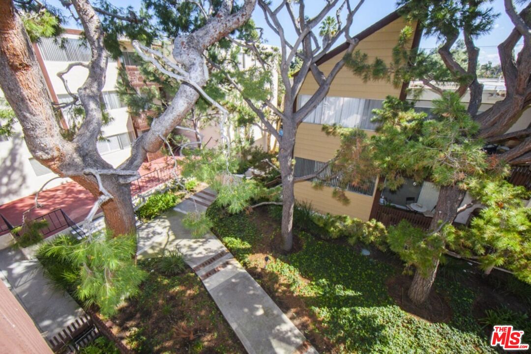 6050 Canterbury DR Unit: E317