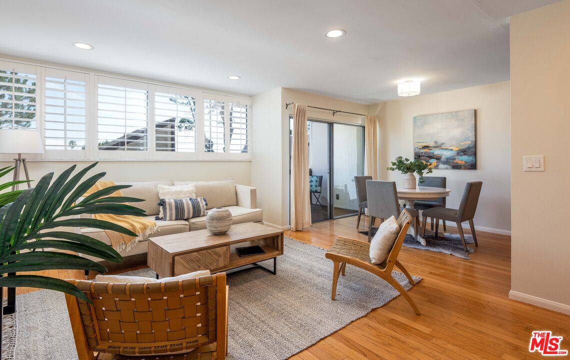 6050 Canterbury DR Unit: E317