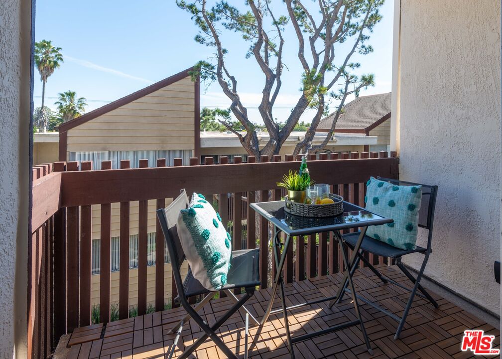 6050 Canterbury DR Unit: E317