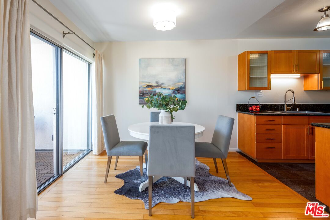 6050 Canterbury DR Unit: E317