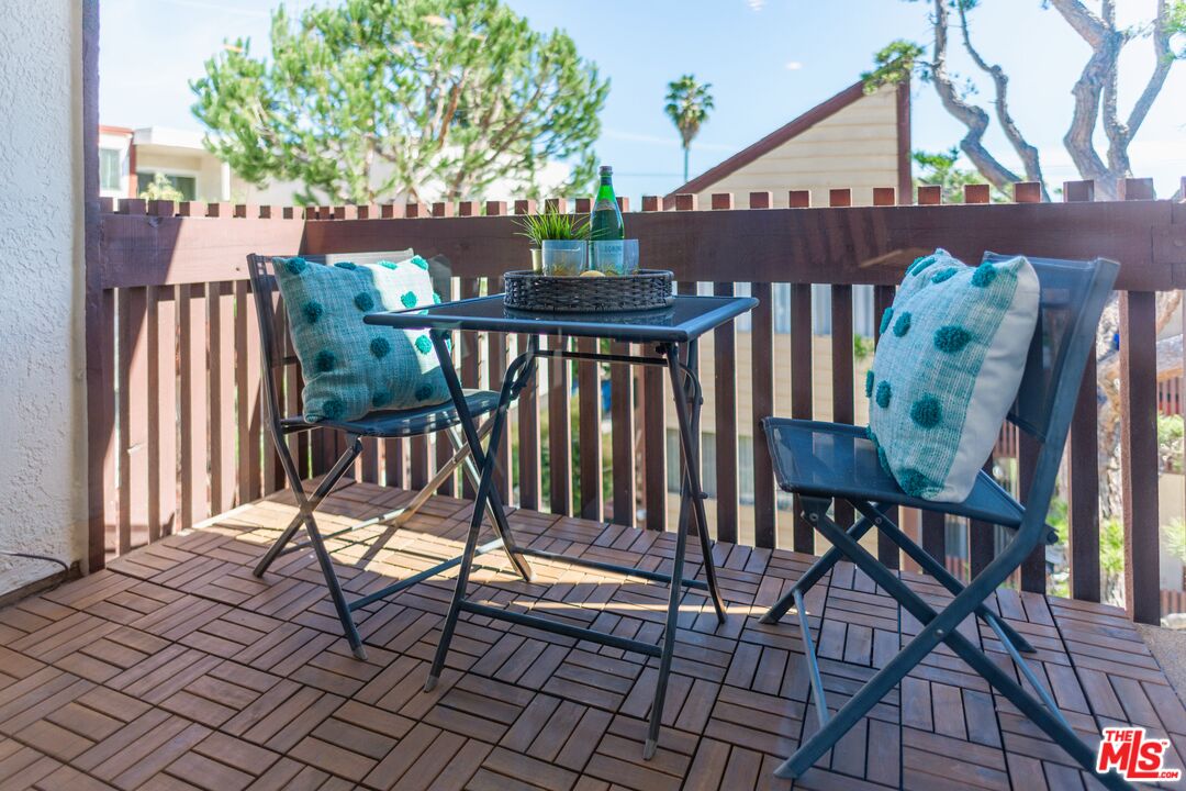 6050 Canterbury DR Unit: E317