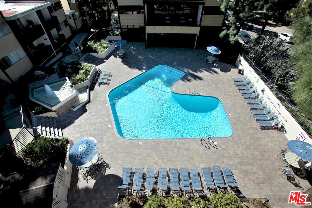 6050 Canterbury DR Unit: E317