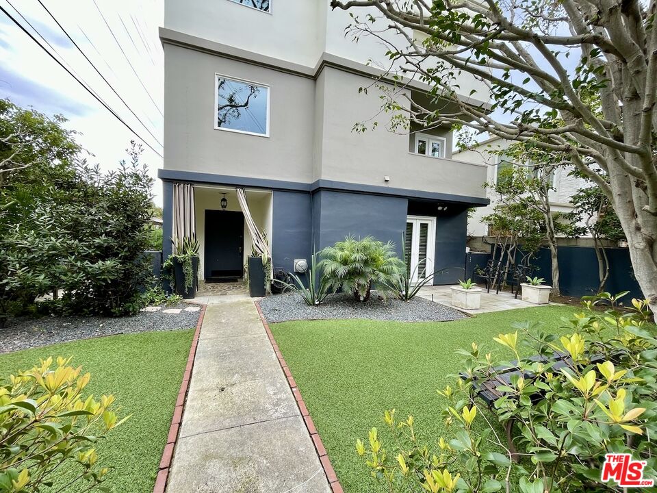 36 ANCHORAGE ST Unit: #1