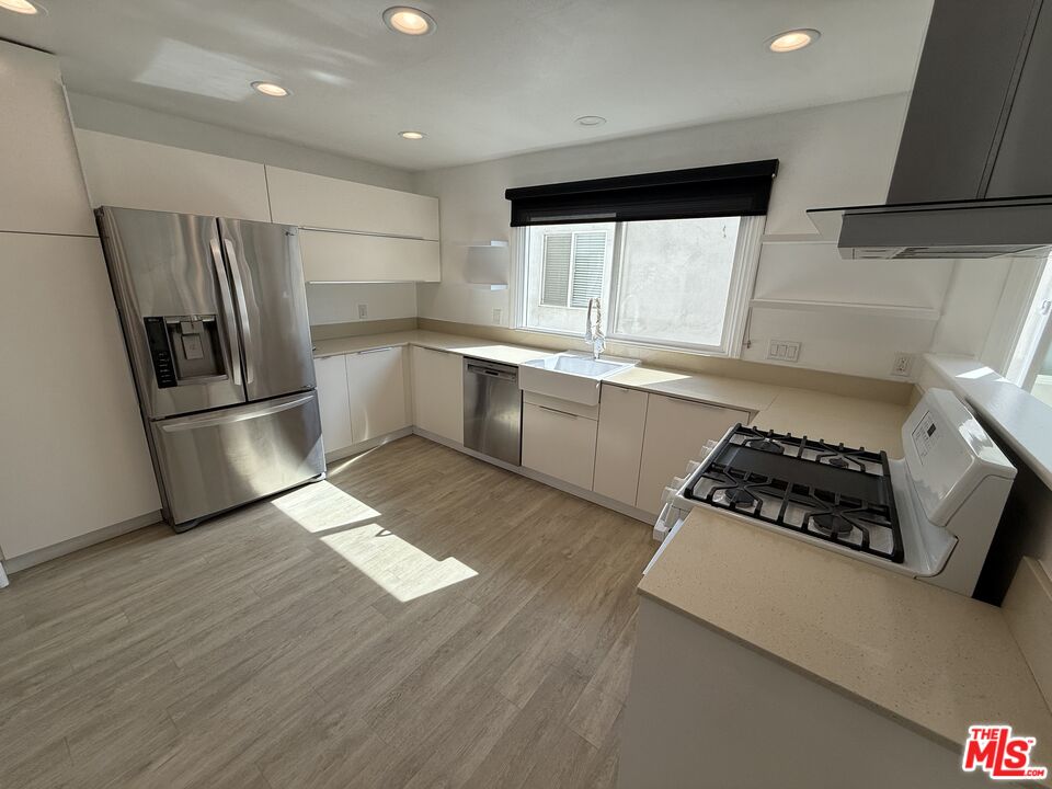 36 ANCHORAGE ST Unit: #1