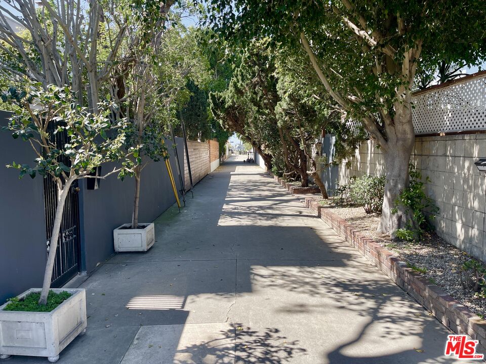 36 ANCHORAGE ST Unit: #1